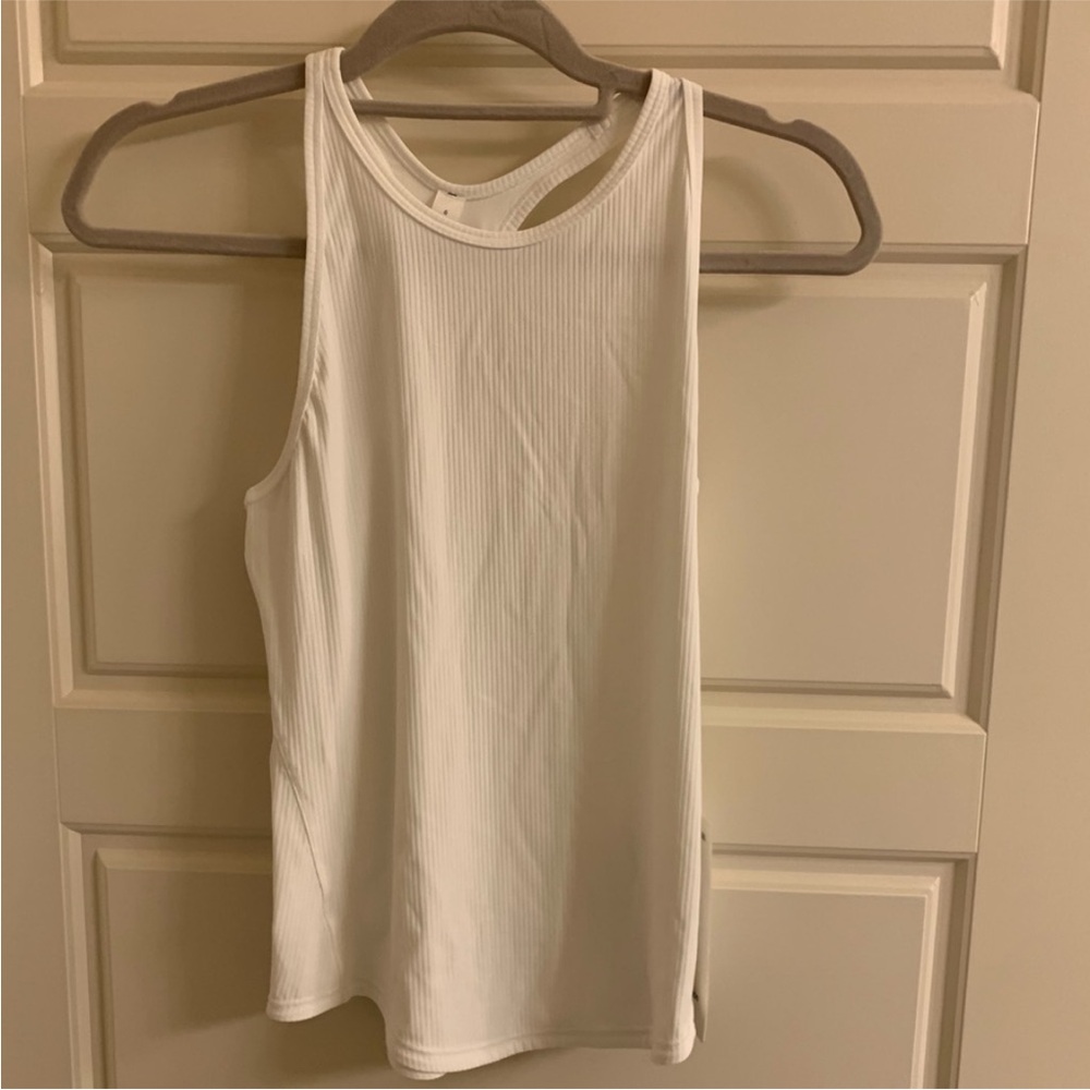 NWT Lululemon base pace tank *ribbed in white - Picture 4 of 7